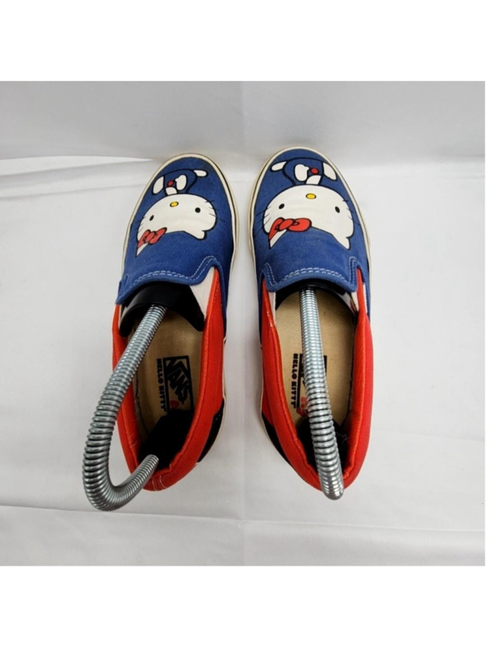 Vans Hello Kitty Classic Slip-On Shoes Size 7 Blue Red Canvas Sneakers - Picture 6 of 9